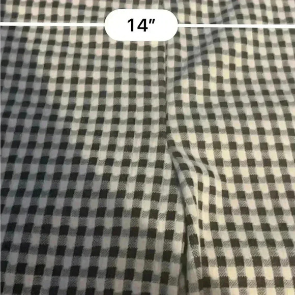 Forever 21 Black and White Legging Shorts Size Medium - Picture 5 of 10